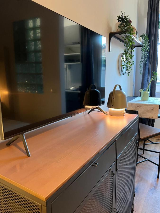Stylish Apartment 3 Km Away From Duomo - Netflix, Wi-Fi, All Comforts Included Milan Extérieur photo
