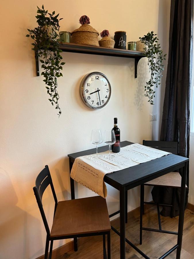 Stylish Apartment 3 Km Away From Duomo - Netflix, Wi-Fi, All Comforts Included Milan Extérieur photo